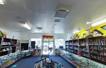 KC SmokZ |Kratom |Delta8 |CBD |Head Shop