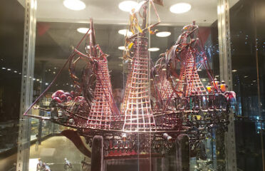 Illuzion Glass Galleries