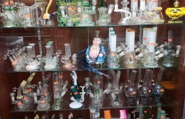 Pipes R Us Smoke Shop