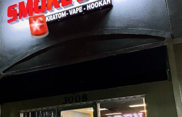 La Luna Smoke Shop