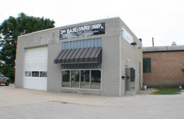 3rd Base Smoke Shop