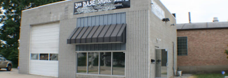3rd Base Smoke Shop