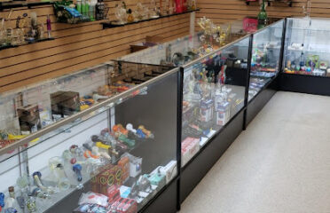 Quality Pipes & Tobacco (Kratom Kilo’s for 99.99! & CBD | Best Priced Headshop)