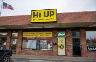 Hi Up Glass Pipes & Cigarettes